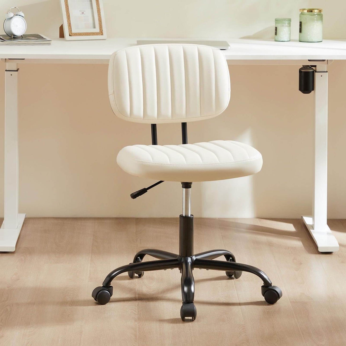 Portable Office Chair, Leather Texture, 5-wheel Swivel Base, Space-saving Design, Suitable For Use In Office, Living Room, School, Bedroom, Easy To Slide And Move